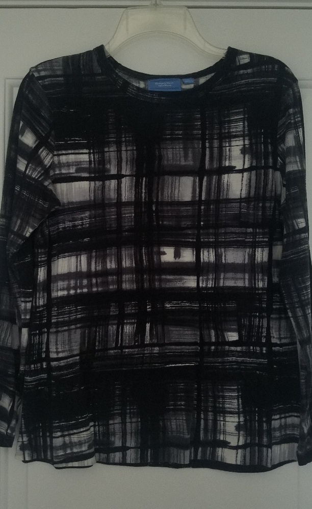 Simply Vera Wang top